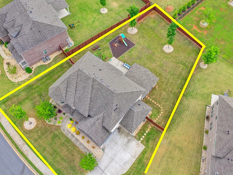 6035 Ashborough Park — Photo 94