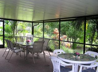 688 92nd Ave N, Naples, FL 34108