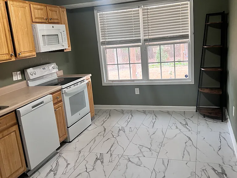 70 Trelawney Dr — Photo 17