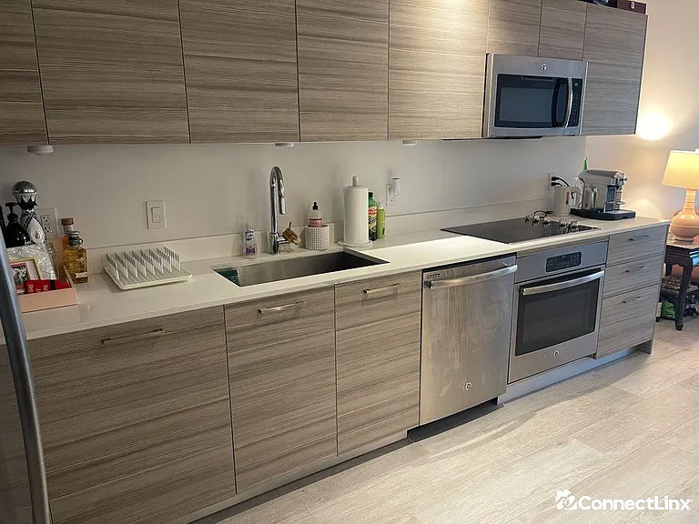 3401 NE 1st Ave — Photo 1