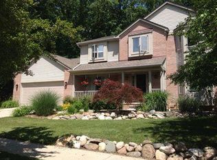 2112 Tibbits Ct, Ann Arbor, MI 48105