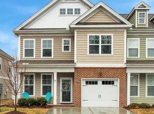 5544 Crown Grant Ct, Virginia Beach, VA 23455