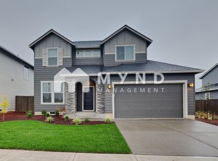 8825 N 5th St, Ridgefield, WA 98642