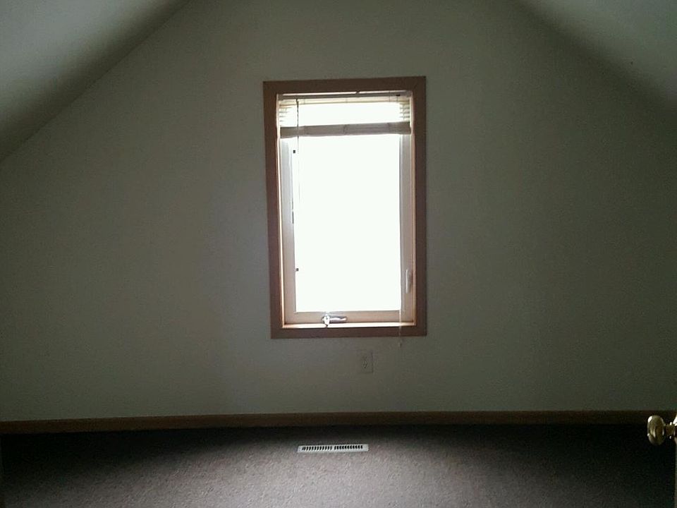 2nd image of 1126 6th Ave S