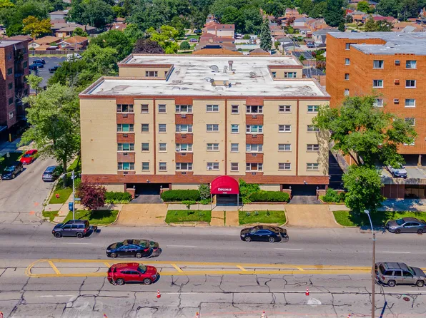 7840 W North Ave APT 5H, Elmwood Park, IL 60707