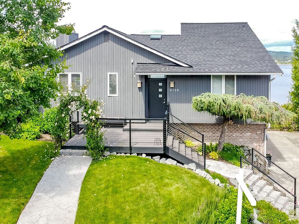 1st image of 3728 SoundView Drive W