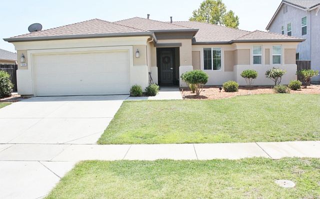 1st image of 1640 Chateau Dr