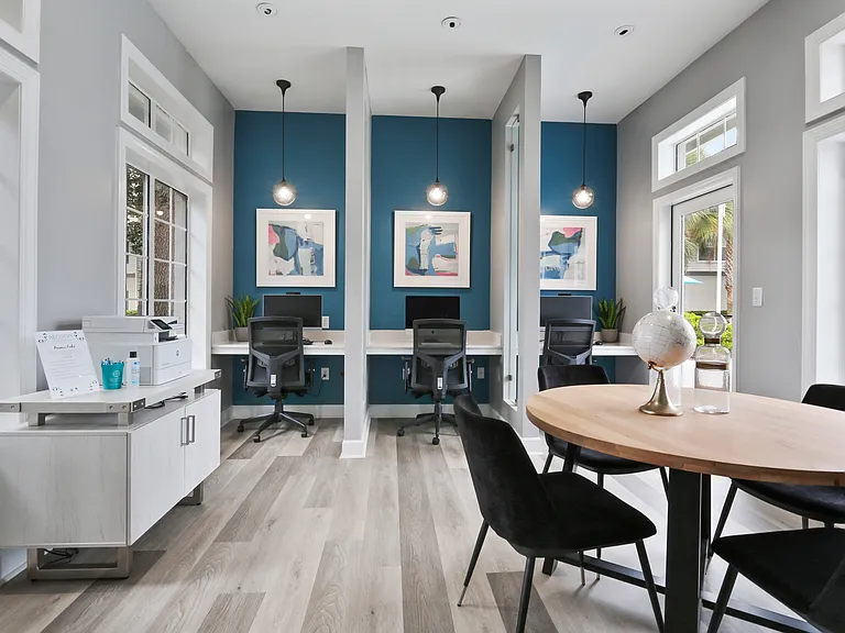 Registry at Windsor Parke — Photo 20