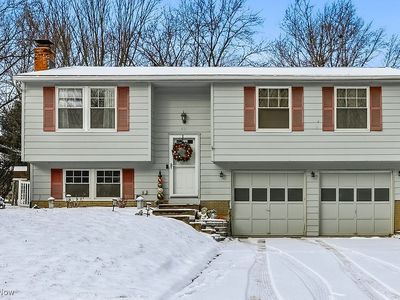 887 Ridgeview Dr, Medina, OH, 44256