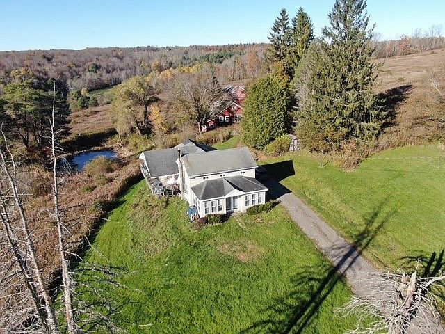 1st image of 175 Searles Hill Rd