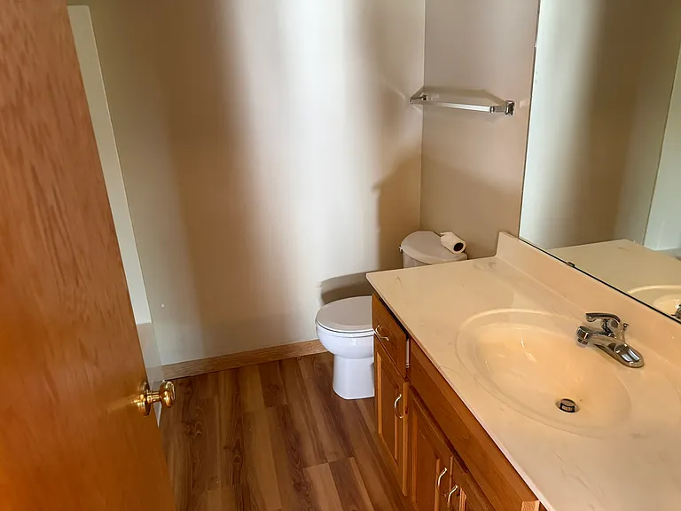 15828 Drake St NW — Photo 5