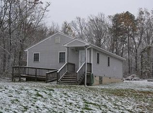 115 Pine Chapel Ln, Greenville, VA 24440