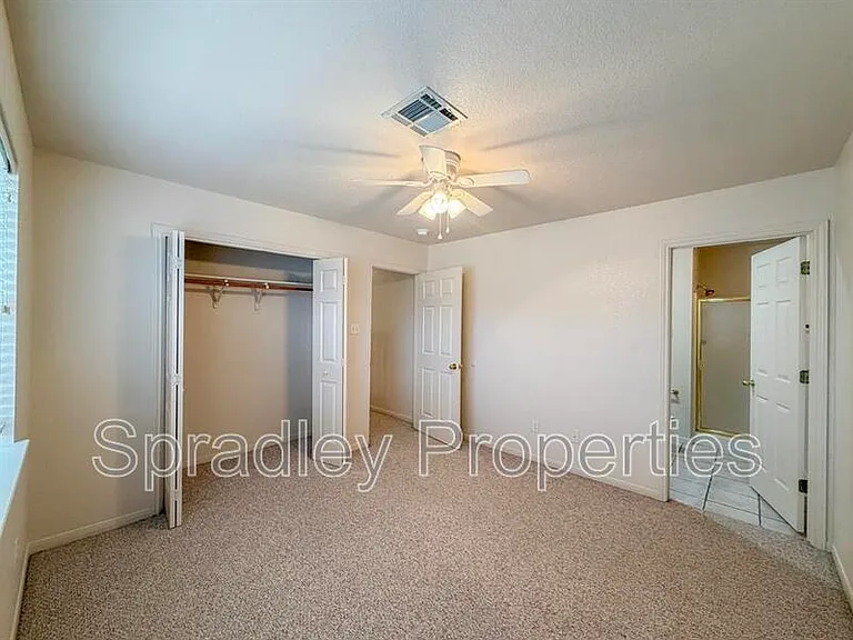 2024 S 55th St — Photo 12
