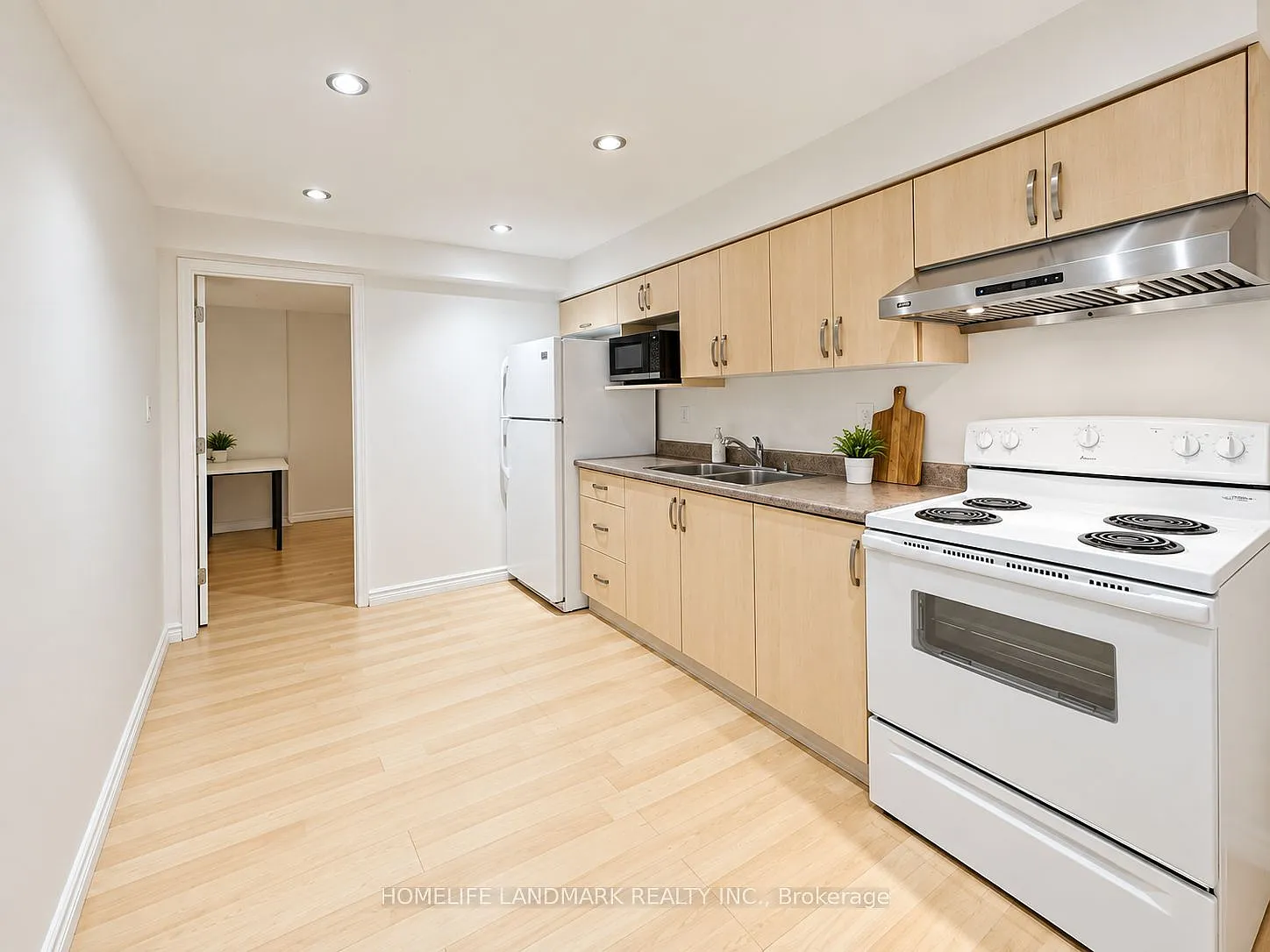 2 bed, $1,400 — Photo 3