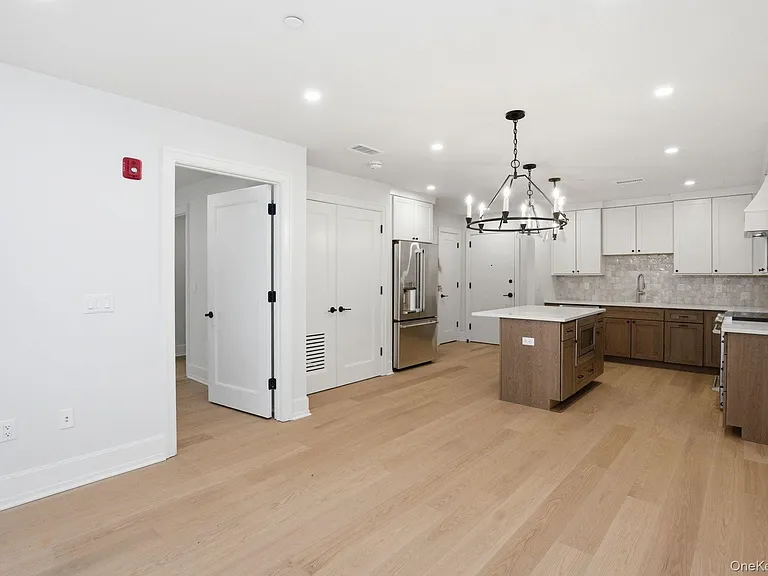 25 S Riverside Ave #107 — Photo 10