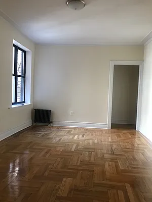 Rented by PMG Real Estate  | media 30