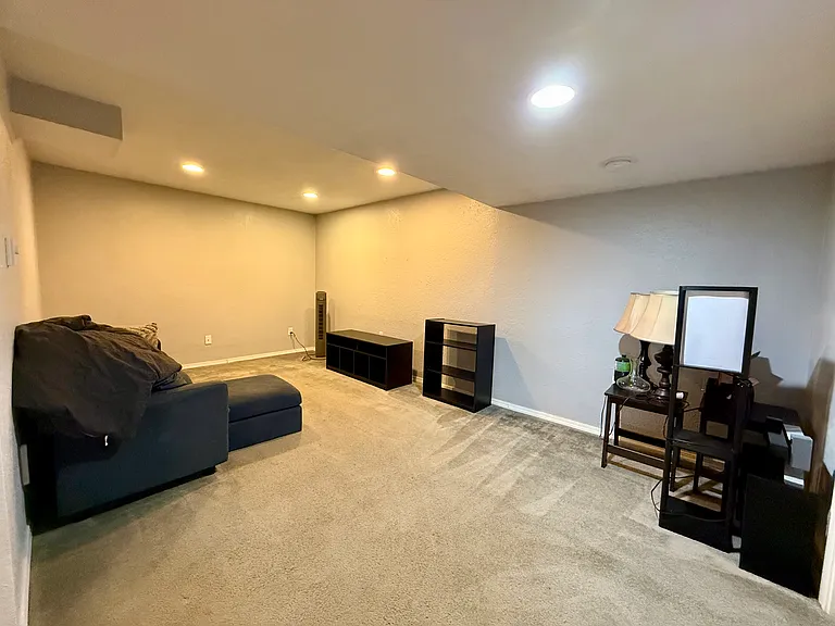 515 NW Irving St #A — Photo 29