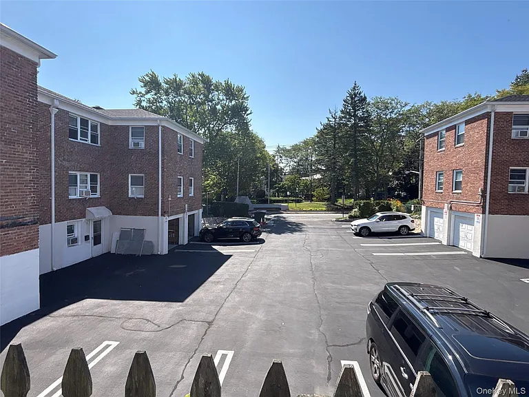37 Spruce St #2 — Photo 12