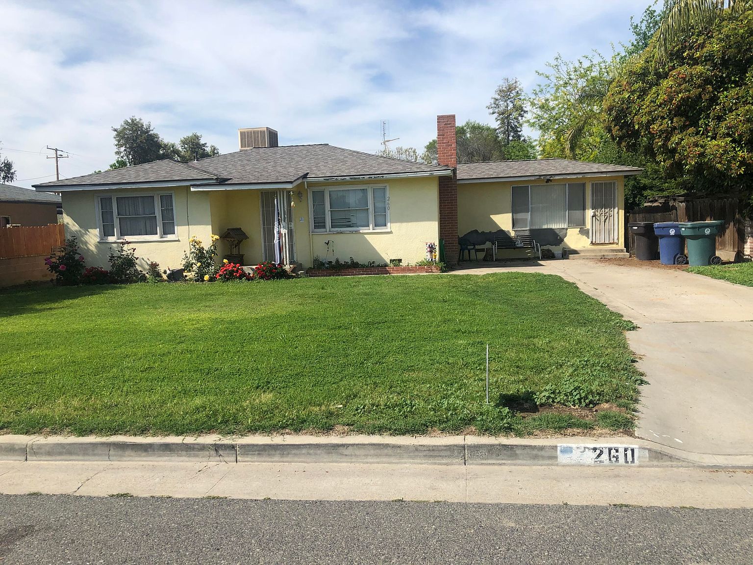 260 W Lois Ave Tulare Ca 93274 Zillow