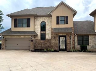 2505 S Everest Ave, Rogers, AR 72758