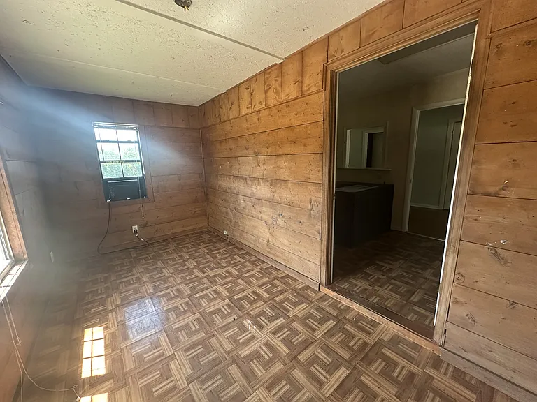 890 State Highway 49 W — Photo 11