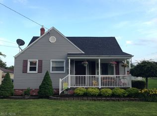 190 Como St, Struthers, OH 44471