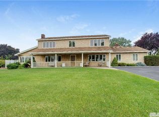 65 Oleeta Rd, Mount Sinai, NY 11766