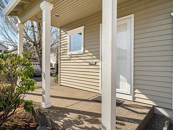3rd image of 14791 NW Marguerite Ln