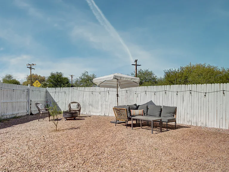 5025 E Lee St #2 — Photo 33