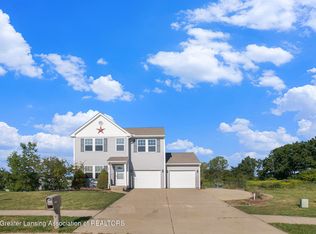 200 Lake Ridge Dr, Mason, MI 48854