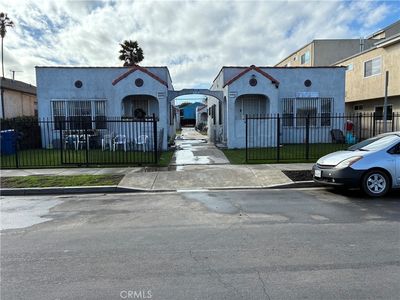 6333 8th Ave, Los Angeles, CA, 90043