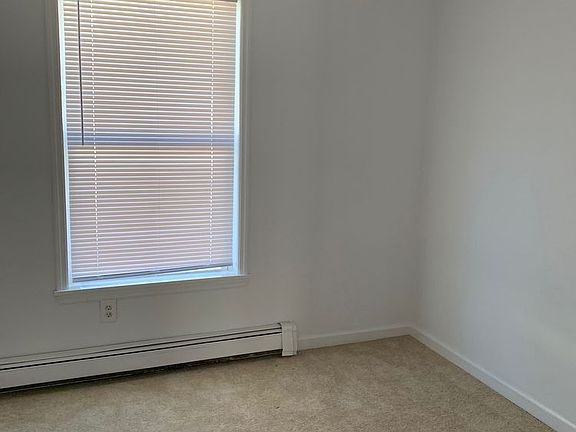 5th image of 53 S Evergreen Dr