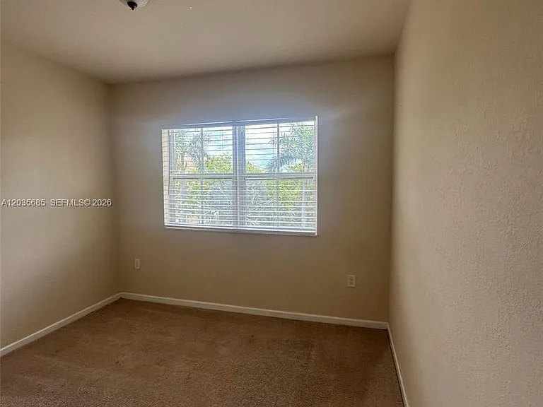 8900 NW 97th Ave #212 — Photo 6