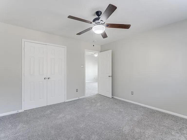 12415 Silversmine Dr — Photo 30