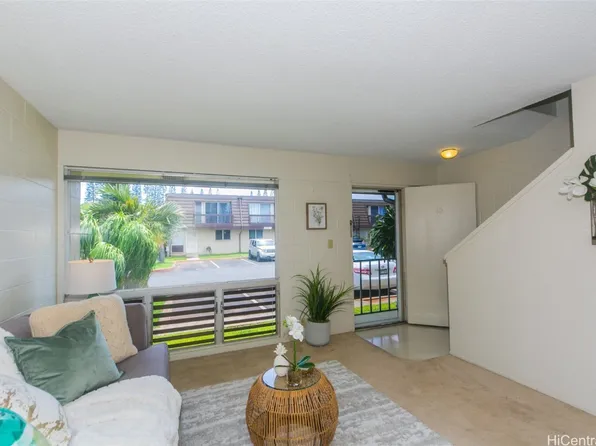 98-291 Ualo St APT U10, Aiea, HI 96701