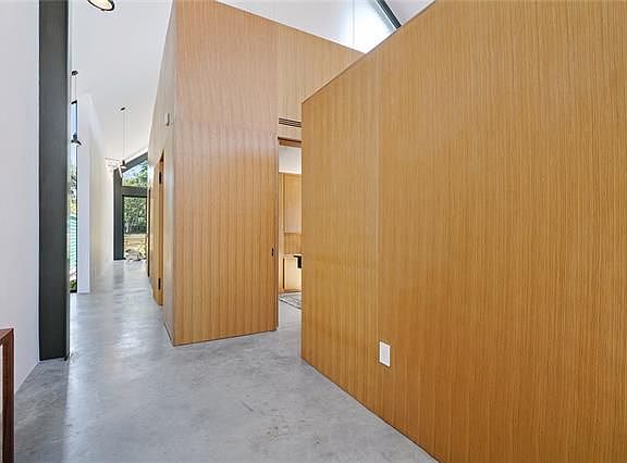 3rd image of 3015 N Rampart St