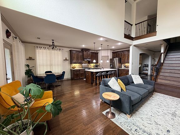 4th image of 1023 Olivia Dr