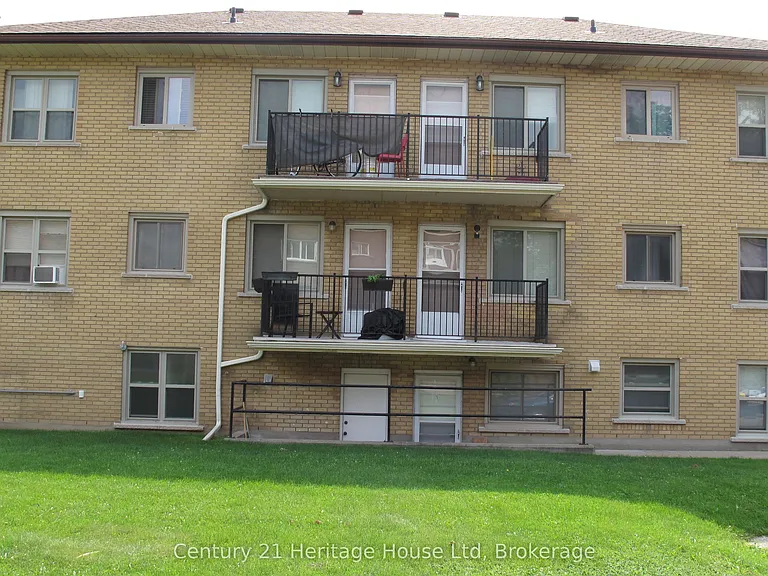 126 Waverley Dr #6 — Photo 7