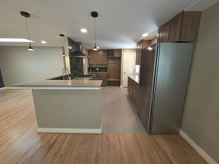 760 Josephine St — Photo 2
