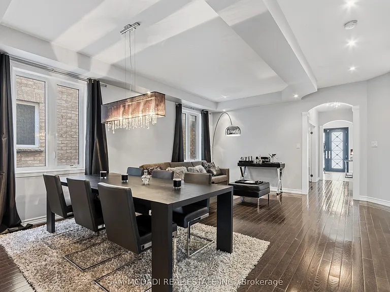 59 Kalmia Rd — Photo 8