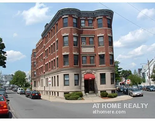 100 Linden St #12 Photo 1