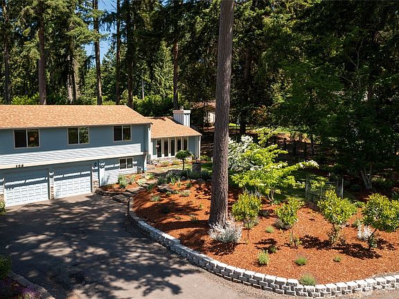 3rd image of 138 Point Fosdick Circle NW