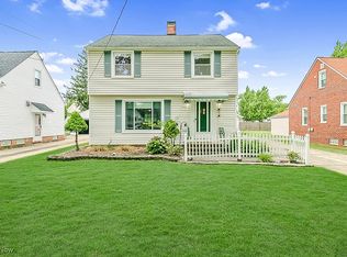 1656 Lyndhurst Rd, Lyndhurst, OH 44124