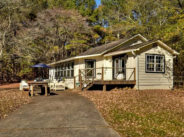 3380 Clear Creek Rd, Ellijay, GA 30536