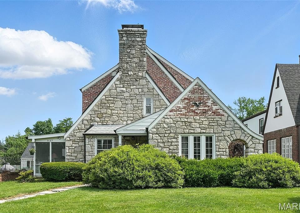 1st image of 537 Olive Ct