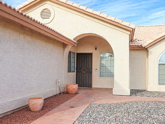 2nd image of 25833 S Hollygreen Dr