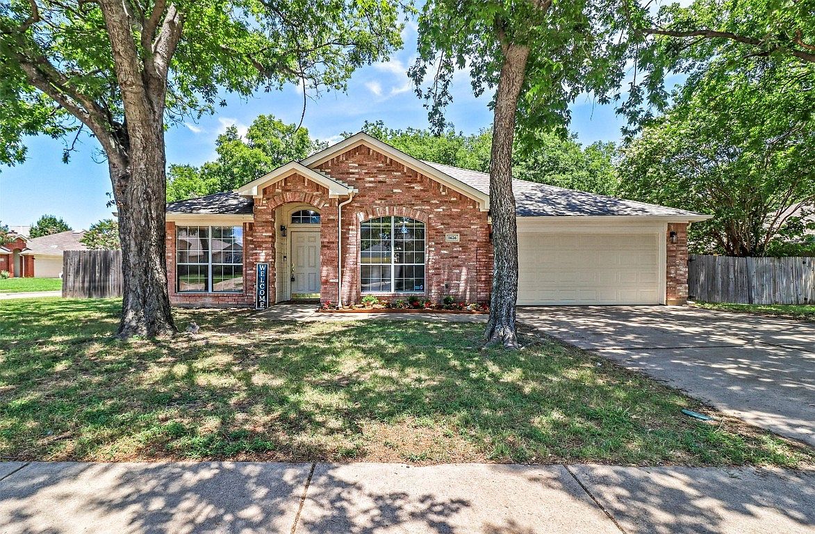 1626 Summertree Ln, Grand Prairie, TX 75052 Zillow