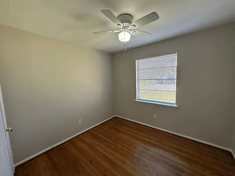 4614 Hanover Dr — Photo 11