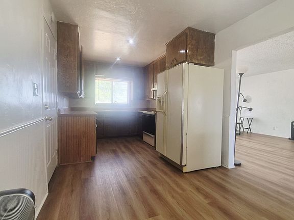 2nd image of 1050 Alta Ave #C