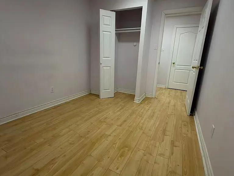 55 Fortune Cres #BASEMENT — Photo 12